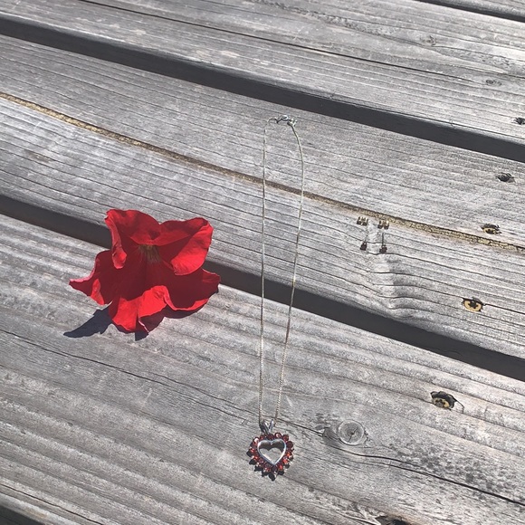 ❤️ Genuine Garnet Sterling Silver Necklace, Heart Pendant, and Studs ❤️ - Picture 7 of 13